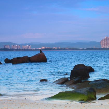 海南三亚2日1晚跟团游