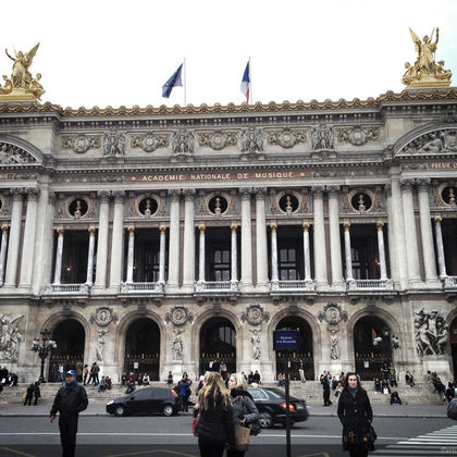 巴黎迪士尼乐园+香榭丽舍大街+巴黎歌剧院+卢浮宫二日游