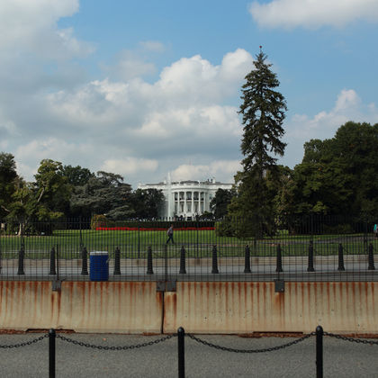 美国华盛顿美国白宫+史密森博物馆+美国国会大厦一日游