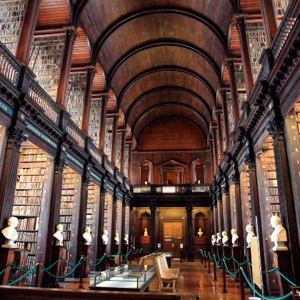 英国都柏林城堡10日9晚跟团游