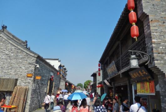 扬州瘦西湖+大明寺+东关街历史街区一日游【可带行李一车到底】【全程经验丰富导游讲解，深度讲解园林历史。】