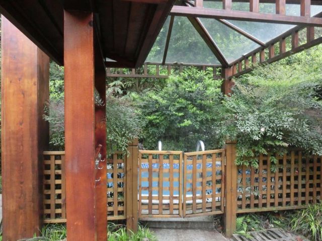 Emei Mountain Guanling Forest Hot Spring