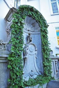 撒尿小童像-布鲁塞尔-尊敬的会员