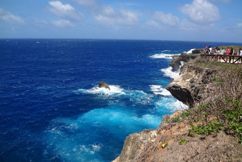 在太平洋上行走-万岁崖