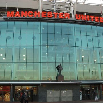 英国老特拉福德球场+安菲尔德球场+伊蒂哈德球场一日游