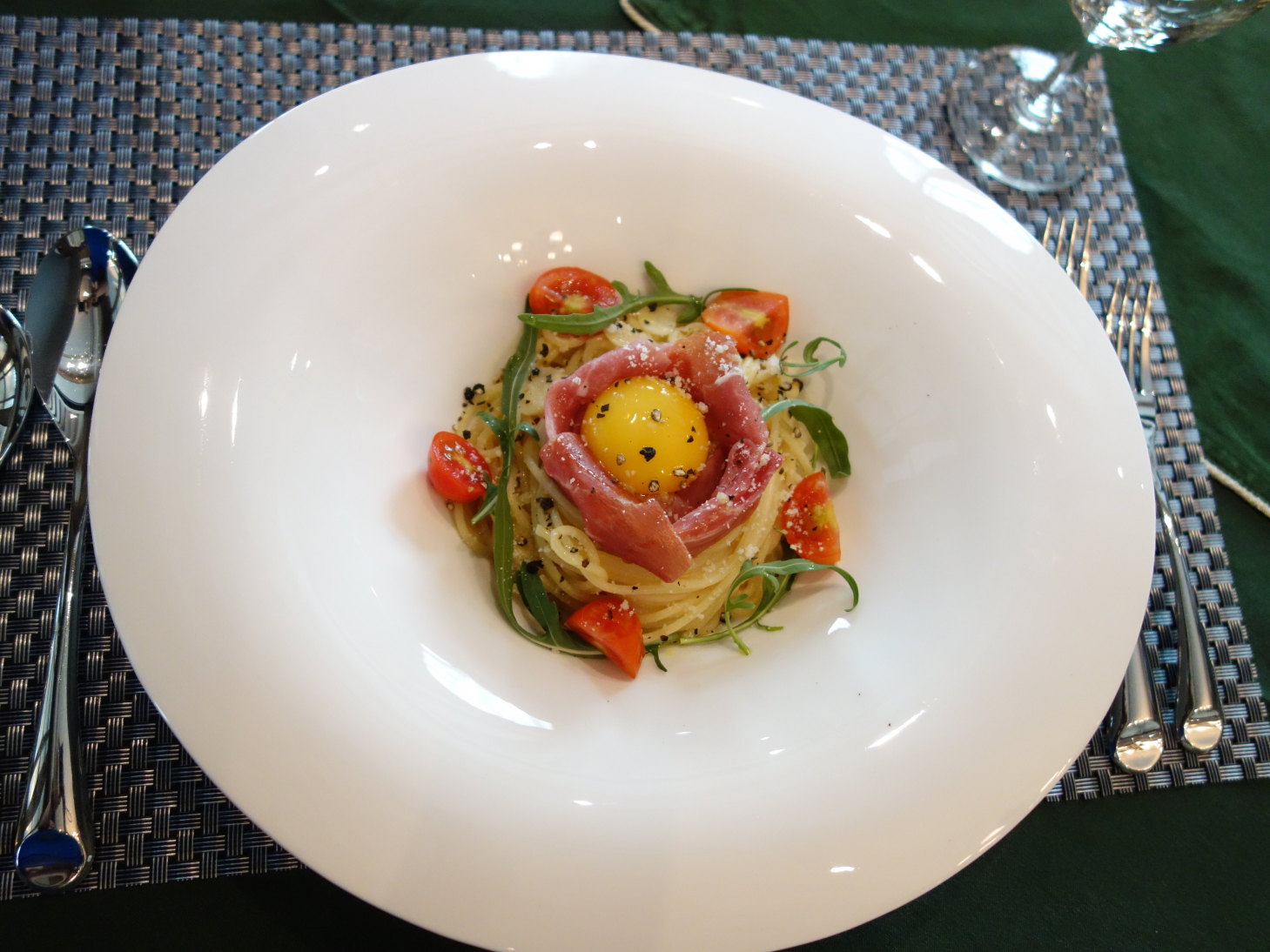 义萨芭蒂义式料理