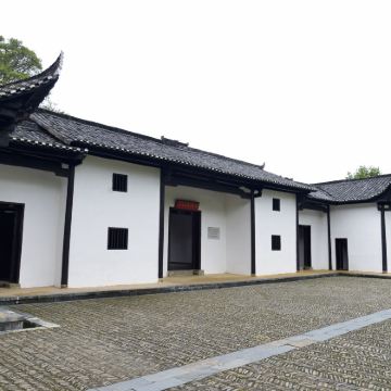 江西南昌+井冈山4日3晚私家团