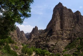 兰州水墨丹霞旅游景区+炳灵寺石窟+刘家峡一日游【包车游】【1，达人带队，精选线路，深度体验，创新玩法，贴心管家，摄影帮手，路上美景随走随停！】
