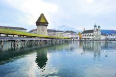 皮拉图斯山-阿尔卑纳赫-doris圈圈