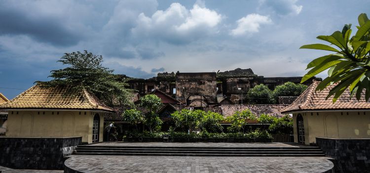 Taman Sari Water Castle Tickets Deals Reviews Family