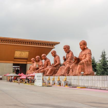 西安+华山+法门寺文化景区5日4晚半自助游