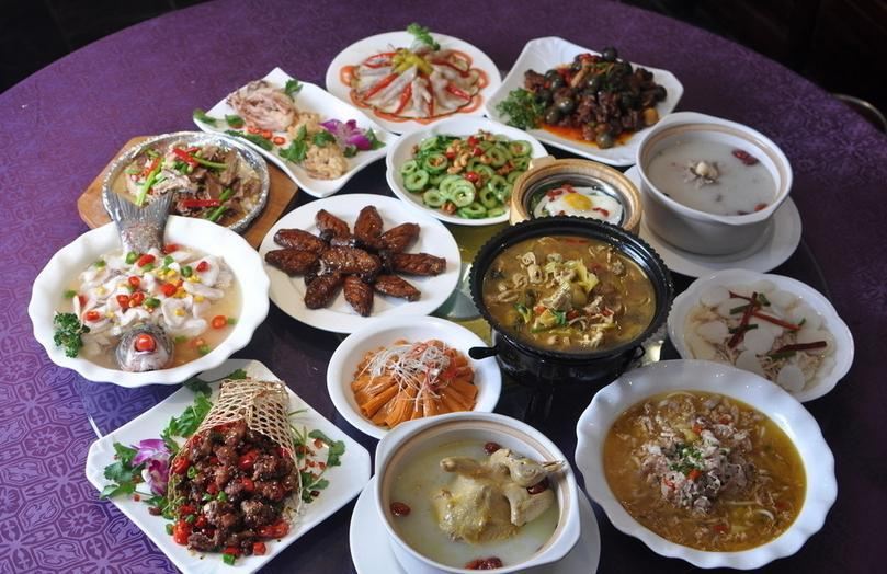 方圆酒家(绿苑店)