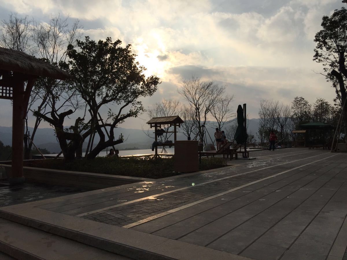 莲云谷温泉