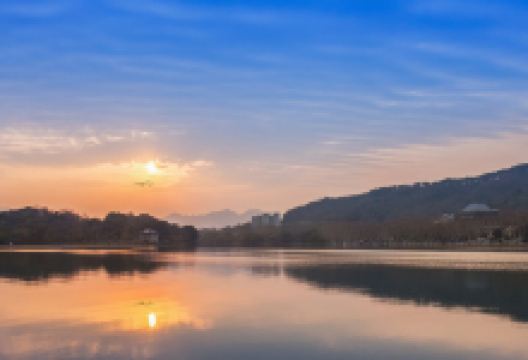 谢塘镇旅游图片-打卡鲁迅笔下的“咸亨酒店”，品尝正宗的宁波汤圆，江浙美食之旅