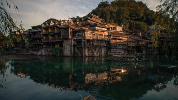 土家吊脚楼