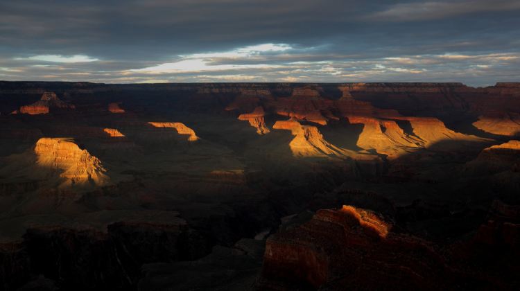 5-Day Grand Canyon + Antelope Canyon + Los Angeles Free Day Tour from Las Vegas·South and East Rim Grand Canyon, Horseshoe Bend and Lower Antelope Canyon | 1 Optional Day Tour Available