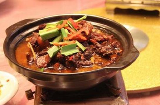 湍口光头家乡菜馆