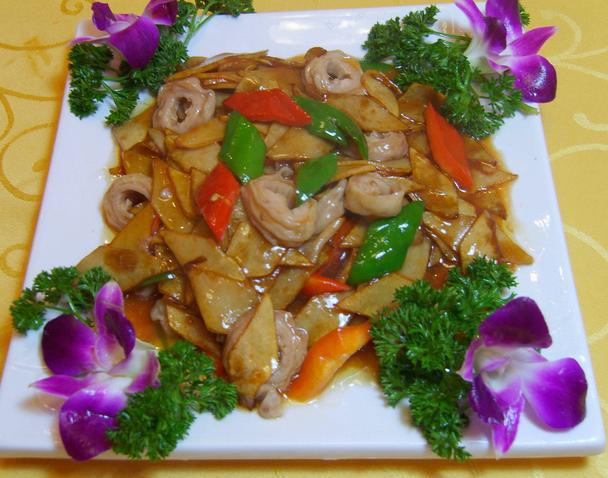 东北快餐(让·古戒路店)