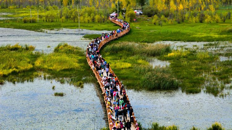5-Day Yunnan: Lijiang + Shangri-La + Lugu Lake + Meili Snow Mountain National Park