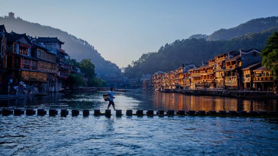 Tuojiang Rock
