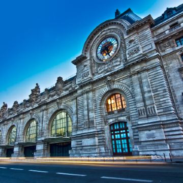 法国巴黎9日8晚私家团