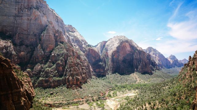 <2日>【2+1定製高端超大空間巴士 | 高性價比】拉斯維加斯周邊短途遊·國家公園精華之旅：錫安國家公園+布萊斯峽谷+大峽谷，打卡攝影天堂羚羊彩穴+馬蹄灣，入住佩吉小鎮（指定團期免費升級陸地頭等艙）