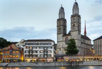 卡佩尔廊桥+卢塞恩老城区+卢塞恩湖+垂死狮子像+皮拉图斯山【私家团包车游 I 中英文司导 I 行程可沟通调整】