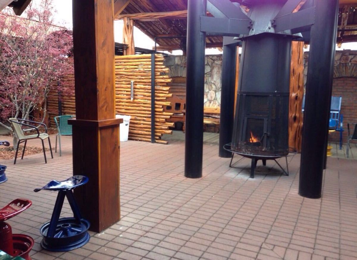 Babe's Chicken Dinner House