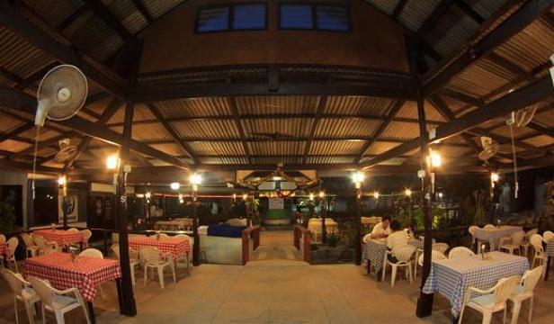 Raya Father Mini Mart Restaurant