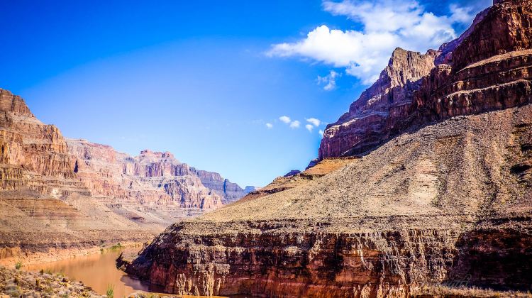 4-Day National Parks Tour from Las Vegas· Zion, Bryce, Canyonlands, Arches, Grand Canyon National Park with Antelope Canyon