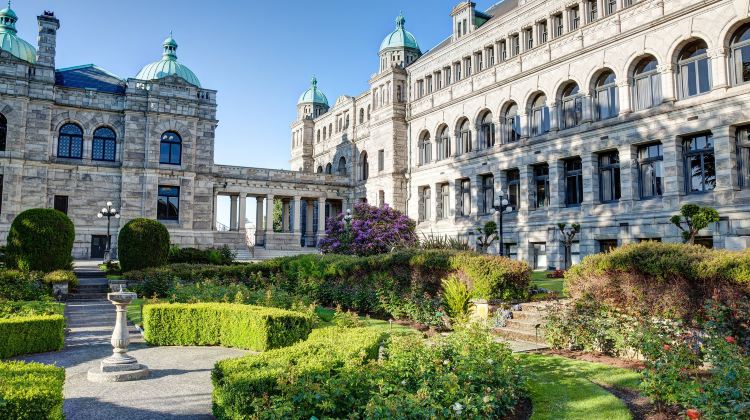 【Winter Tour】3-Day Vancouver & Victoria Tour·BC Ferry, The Butchart Gardens, Chinatown Victoria and Victoria Inner Harbour | 1 Free Day