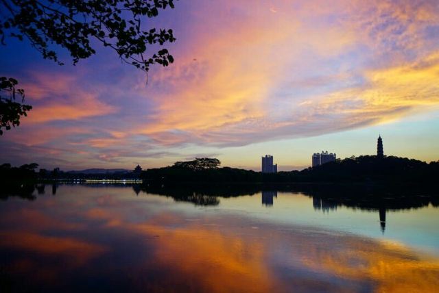 Shunfeng Mountain Park