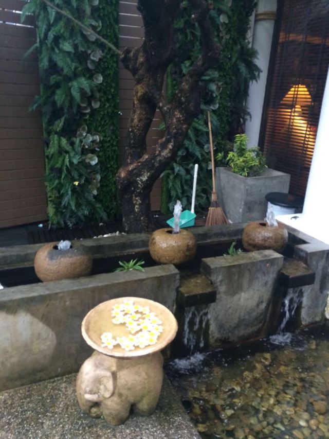 Let's Relax Spa : Phuket Patong Second Street