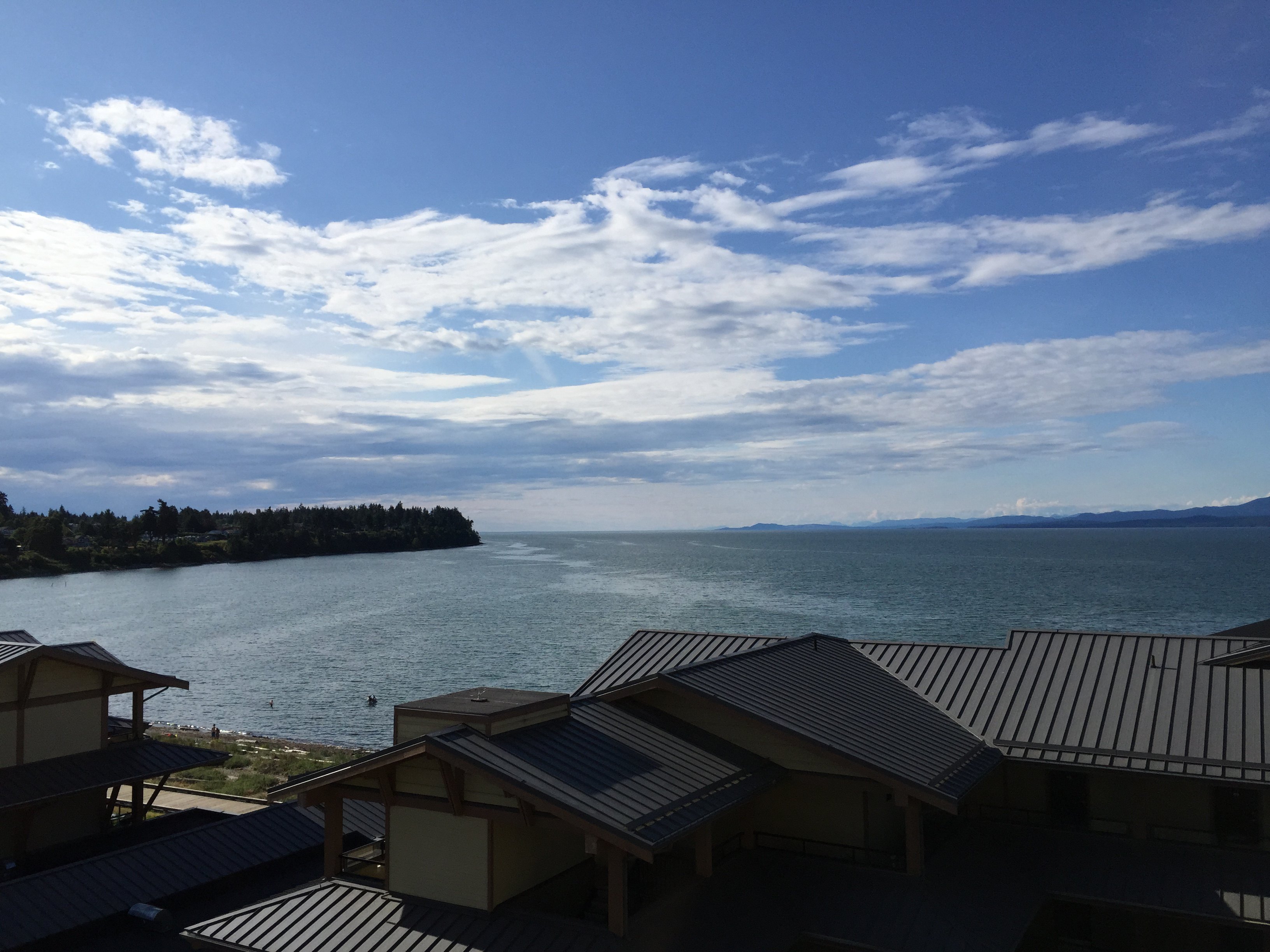 Parksville - 温哥华岛夏日游记（二） 在安排旅行计划之前，在booking上找到了这家酒