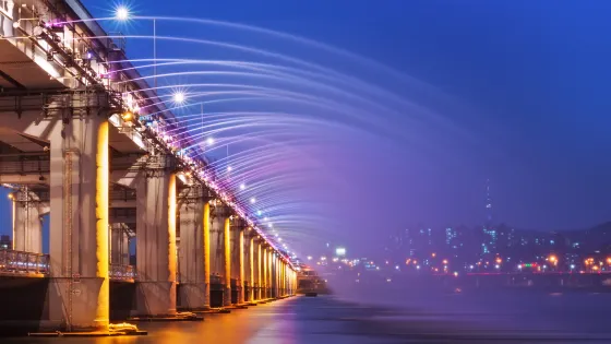 盤浦大橋月光彩虹噴泉