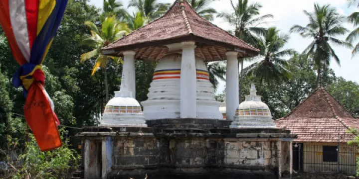 加達拉德尼亞寺