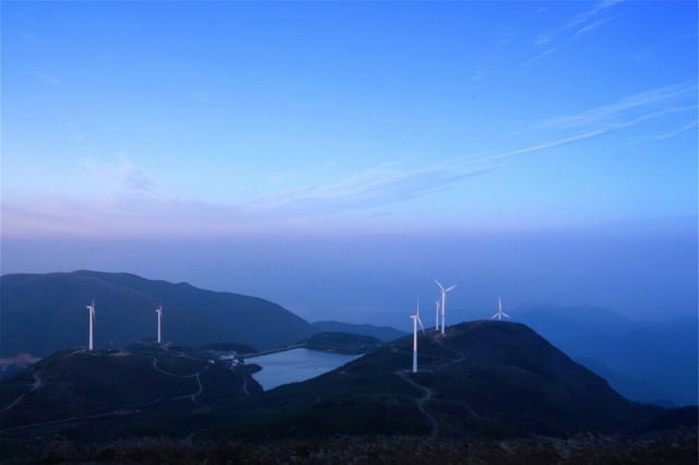 동백산