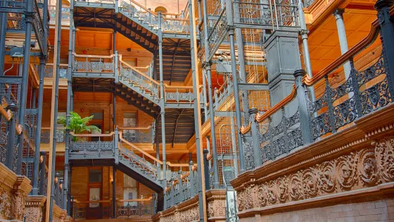 布拉德伯裏大廈