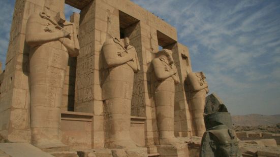 Ramesseum (Mortuary Temple of Ramses II)