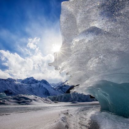 林芝+波密+雅鲁藏布大峡谷+鲁朗林海+然乌湖+来古冰川+米堆冰川4日3晚私家团