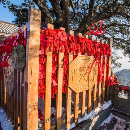 武汉+神农架风景区+武当山风景区5日4晚跟团游