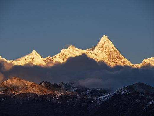 南迦巴瓦峰
