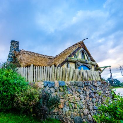 新西兰+奥克兰+罗托鲁瓦+怀托摩萤火虫洞+蒂普亚毛利文化村8日7晚拼小团