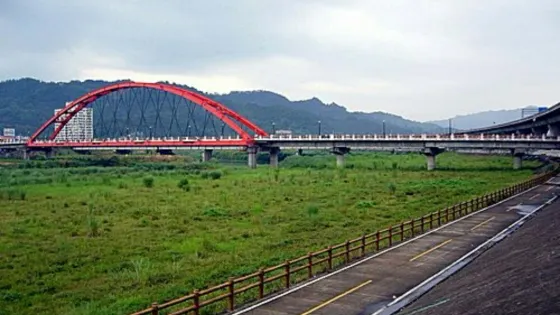 貓羅溪自行車道