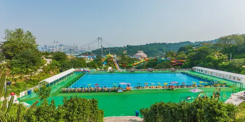 洋人街（盤龍轉盤）