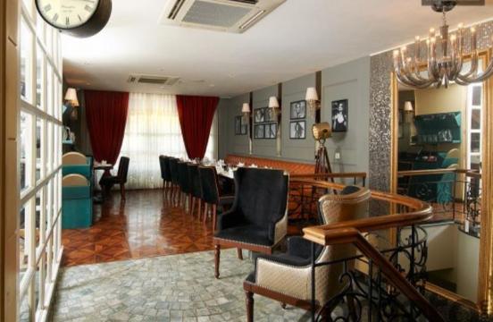 The California Boulevard