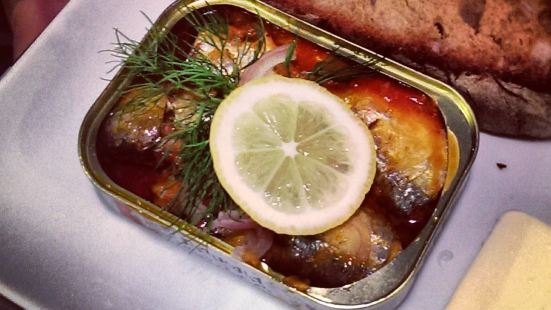 Foyer De La Madeleine Reviews Food Drinks In Ile De France