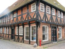 菲英村-欧登塞-doris圈圈