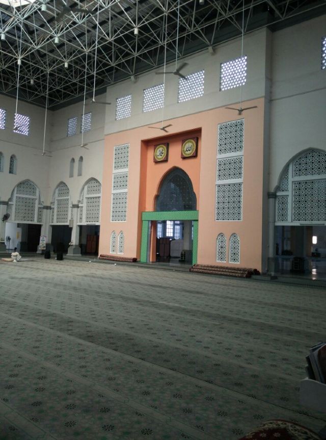 Sabah State Mosque