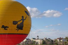 在飞行中的角色-博伟湖-湖绿紫